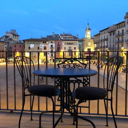 Apartaments Vicus 3 Con Vistas A La Plaza Mayor De Vic Eksteriør billede