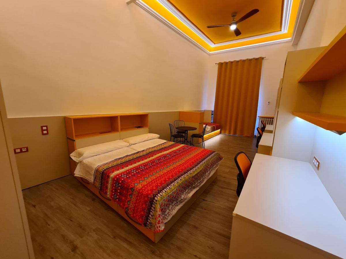 Apartaments Vicus 3 Con Vistas A La Plaza Mayor De Vic Eksteriør billede