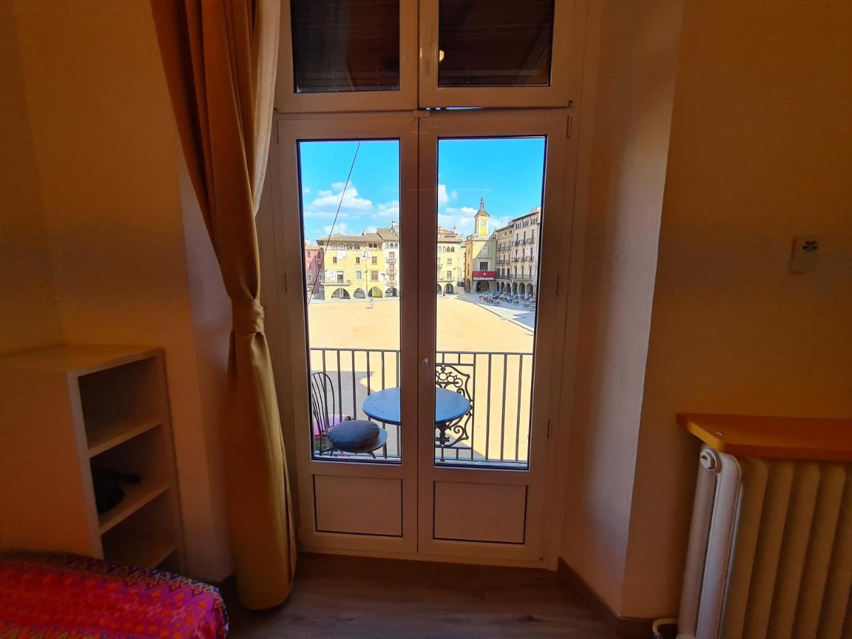 Apartaments Vicus 3 Con Vistas A La Plaza Mayor De Vic Eksteriør billede
